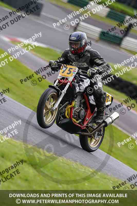 cadwell no limits trackday;cadwell park;cadwell park photographs;cadwell trackday photographs;enduro digital images;event digital images;eventdigitalimages;no limits trackdays;peter wileman photography;racing digital images;trackday digital images;trackday photos